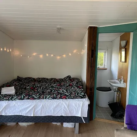 Lovely Tinyhouse With Searchable And Forest Villa Ebeltoft